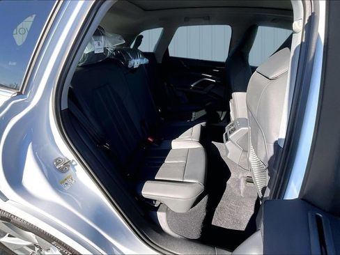New 2025 Audi Q5 Premium Plus image 10