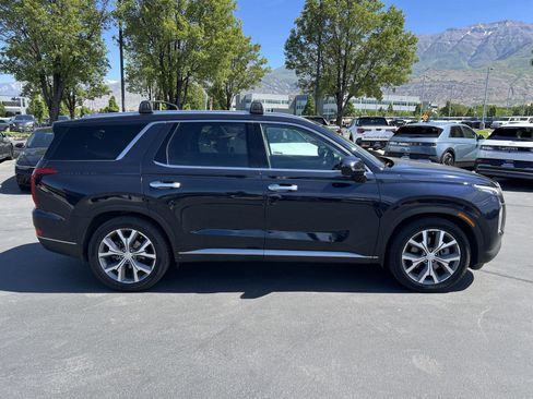 Used 2022 Hyundai Palisade SEL w/ 8P Bench Seat Package AWD/4WD image 6