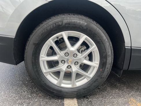 Used 2023 Chevrolet Equinox LT image 42