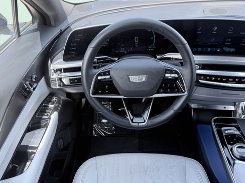 Used 2024 Cadillac Lyriq Luxury RWD image 63