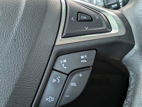 Used 2020 Ford Edge SEL w/ Convenience Package FWD image 26