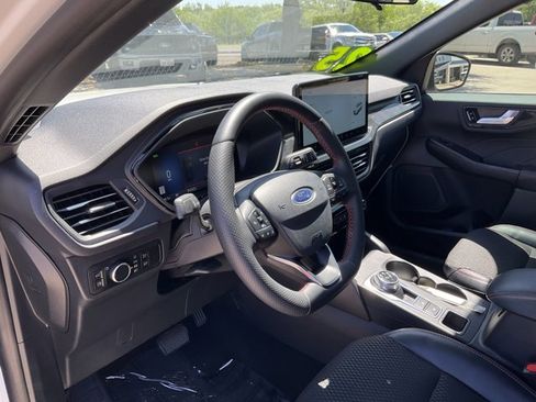 Used 2025 Ford Escape ST-Line w/ Equipment Group 301A FWD image 6