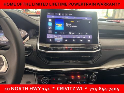 Used 2024 Jeep Compass Trailhawk AWD/4WD image 11