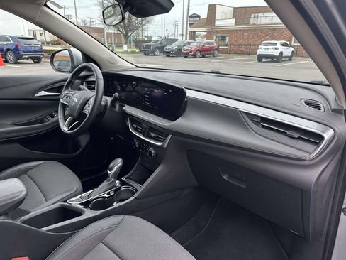 Used 2024 Buick Encore GX Preferred image 20