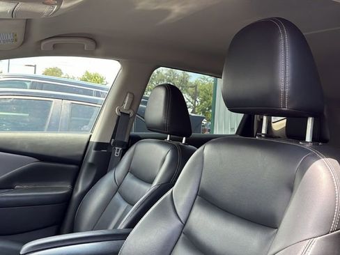 Used 2023 Nissan Murano SV FWD image 9