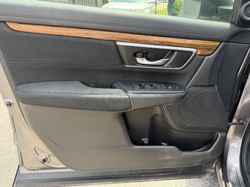 Used 2019 Honda CR-V EX image 8