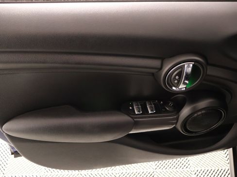 Used 2017 MINI Cooper 4-Door Hardtop FWD image 15