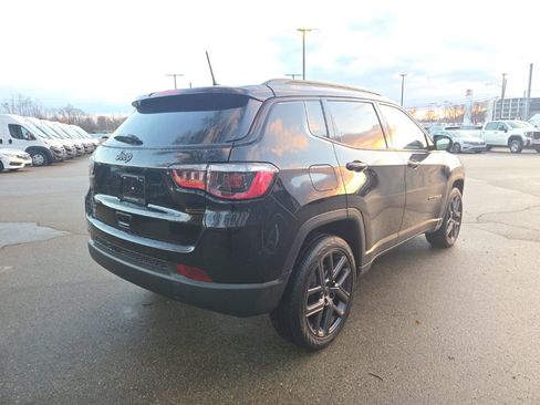 New 2026 Jeep Compass Latitude image 9