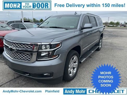 Used 2019 Chevrolet Suburban LT w/ LT Signature Package AWD/4WD image 1