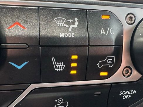 Used 2023 Jeep Wrangler Unlimited Sahara w/ Cold Weather Group AWD/4WD image 28
