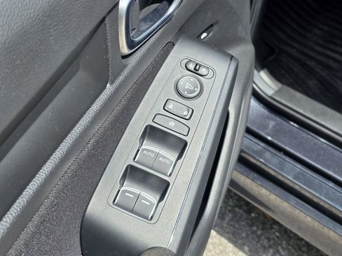 Used 2025 Honda Civic Sport image 17