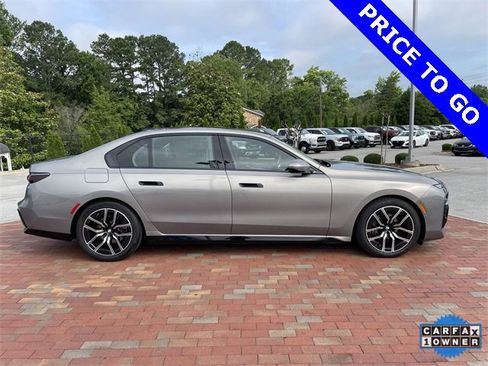 Used 2024 BMW 740i image 37