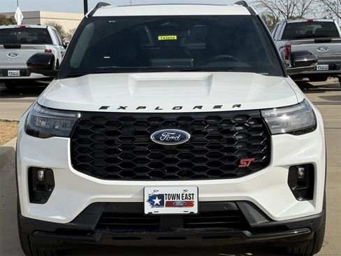 New 2026 Ford Explorer ST w/ Sun And Sound Package image 7