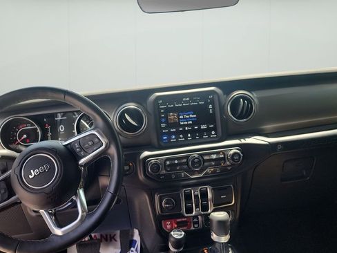 Used 2021 Jeep Wrangler Unlimited Rubicon AWD/4WD image 10