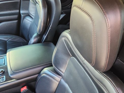 Used 2021 Lincoln Aviator Reserve w/ Equipment Group 210A image 17