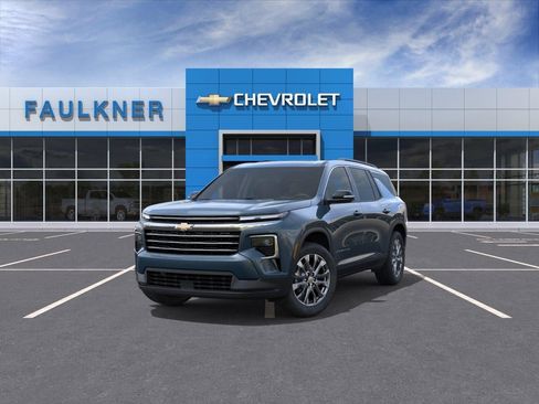 New 2026 Chevrolet Traverse LT w/ Sun and Wheel Package AWD/4WD image 12
