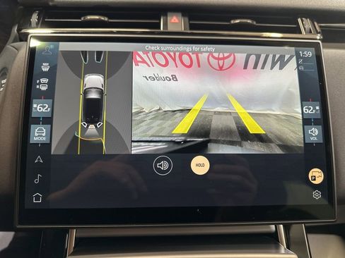 Used 2025 Land Rover Range Rover Velar S AWD/4WD image 32