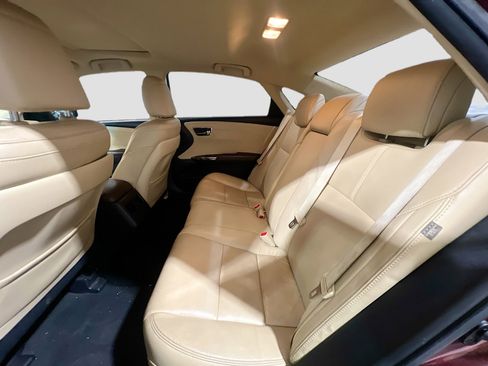 Used 2014 Toyota Avalon XLE Touring image 17