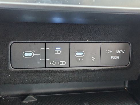 Used 2025 Hyundai Sonata SEL FWD image 13