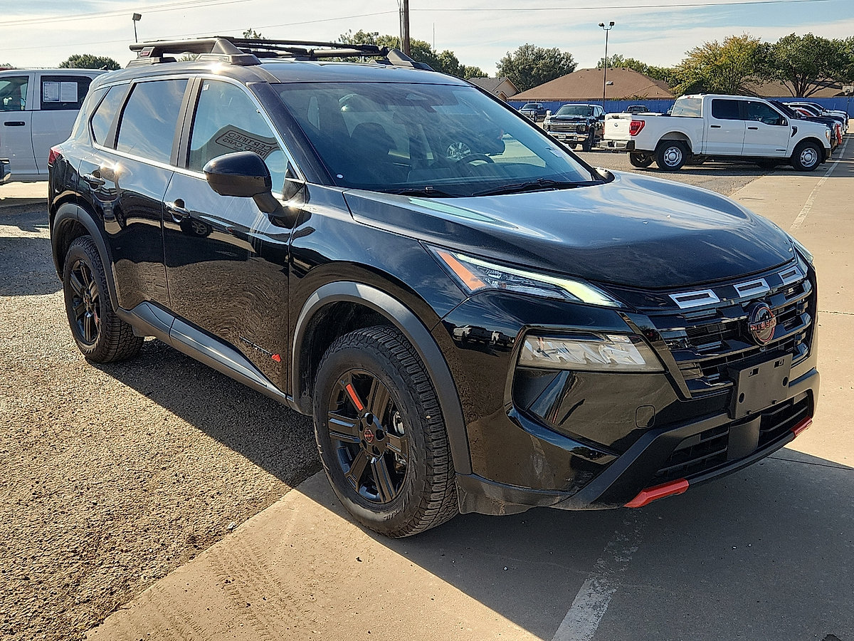 Used 2026 Nissan Rogue SV AWD/4WD image 5