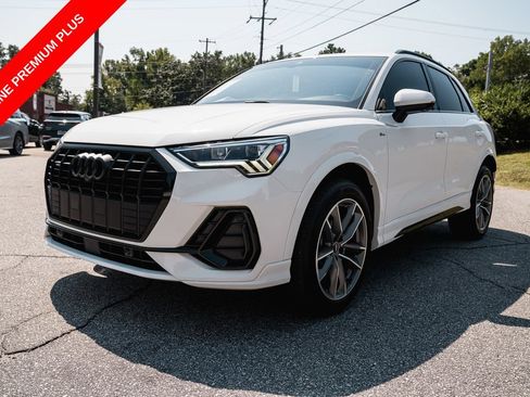 Used 2022 Audi Q3 2.0T Premium Plus w/ Premium Plus Package AWD/4WD image 3