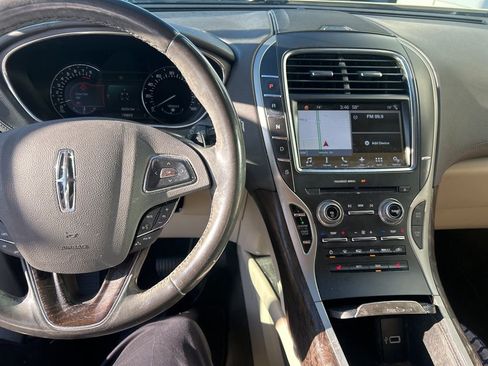 Used 2016 Lincoln MKX Select w/ Select Plus Package image 10