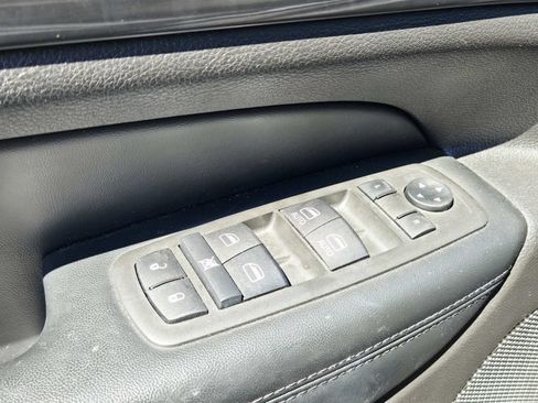 Certified 2021 Jeep Grand Cherokee Laredo X AWD/4WD image 32