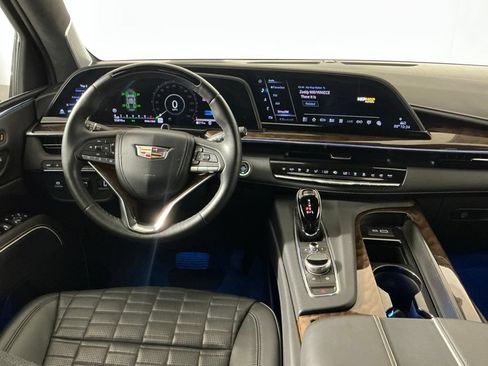 Used 2023 Cadillac Escalade Sport Platinum w/ LPO, ONYX Package AWD/4WD image 9