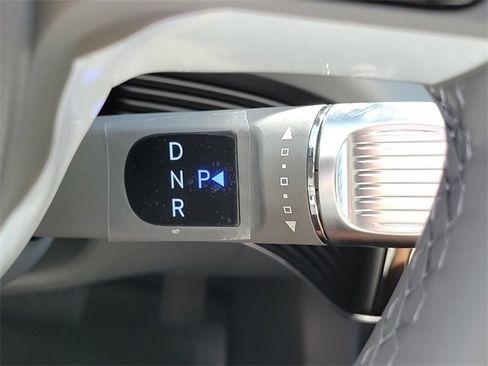 New 2026 Hyundai Ioniq 5 SE image 8