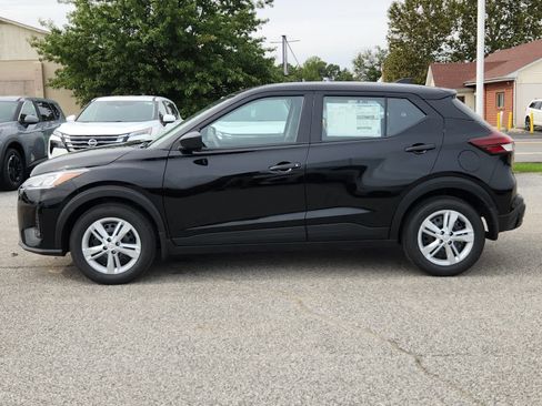 New 2025 Nissan Kicks Play S image 5