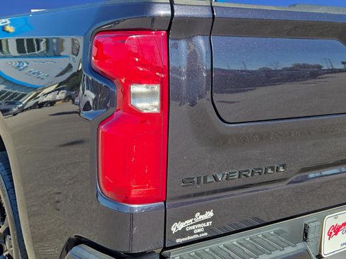 Used 2023 Chevrolet Silverado 1500 High Country w/ High Country Premium Package image 9