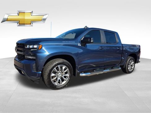 Used 2022 Chevrolet Silverado 1500 RST image 2
