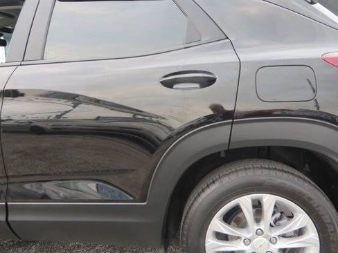 Used 2022 Chevrolet TrailBlazer LS FWD image 44