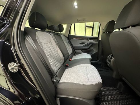 Used 2025 Volkswagen Tiguan S w/ 18" Wheel Package AWD/4WD image 16