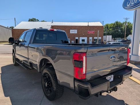Used 2024 Ford F250 XLT w/ XLT Premium Package AWD/4WD image 8