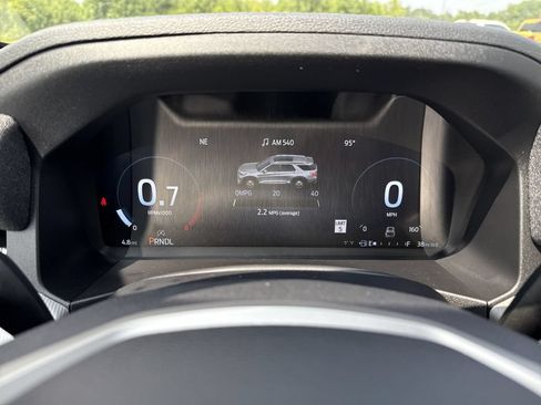 New 2026 Ford Explorer Active RWD image 17
