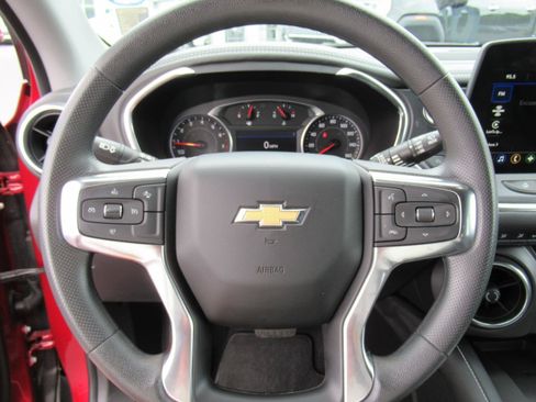 Certified 2024 Chevrolet Blazer LT w/ Convenience Package FWD image 21