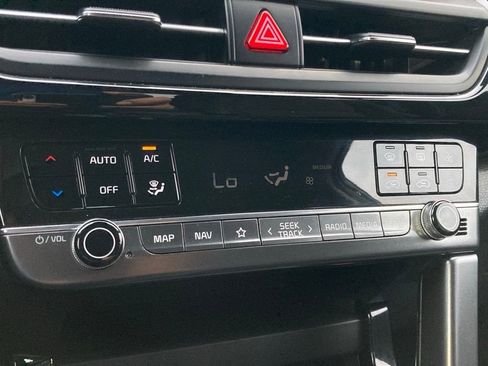 Used 2025 Kia Seltos S image 23