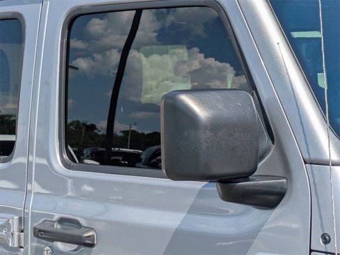 Used 2021 Jeep Wrangler Unlimited Rubicon w/ Trailer Tow Package image 11