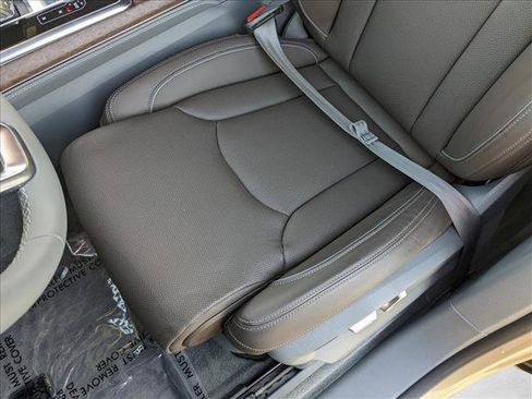 New 2024 Audi Q8 Prestige image 4