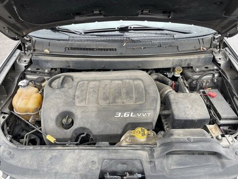 Used 2012 Dodge Journey SXT image 32