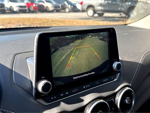 Used 2025 Nissan Sentra SV w/ All-Weather Package image 9