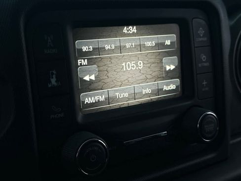 Used 2018 Jeep Wrangler Unlimited Sport image 19