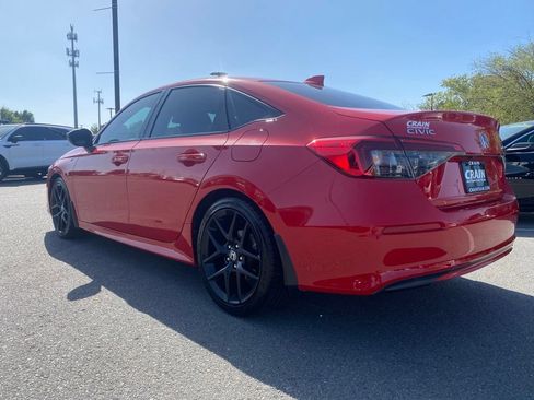 Used 2023 Honda Civic Sport image 5