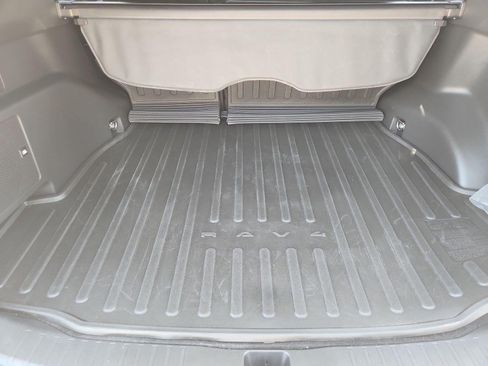 Used 2026 Toyota RAV4 XSE w/ Weather Package AWD/4WD image 26