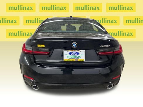 Used 2026 BMW 330i Sedan RWD image 10