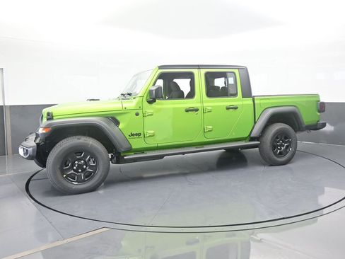New 2026 Jeep Gladiator Sport image 2