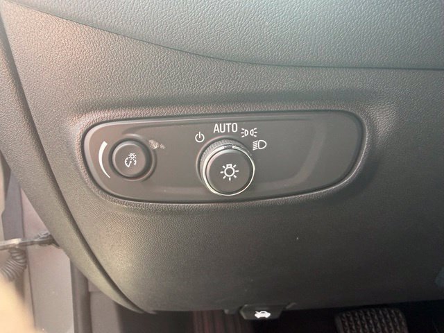 Certified 2024 Chevrolet Equinox LT FWD image 24
