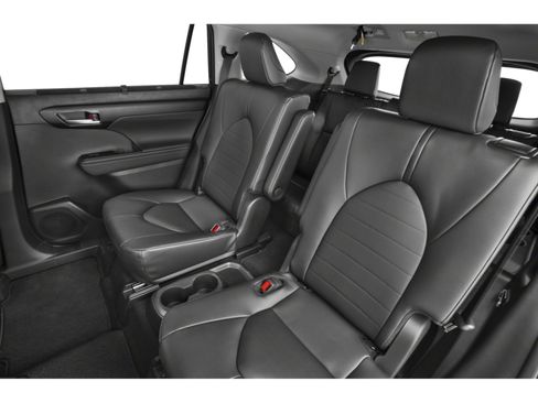 New 2026 Toyota Highlander XLE AWD/4WD image 12
