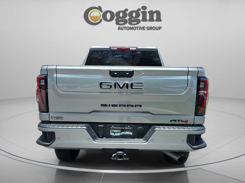 Used 2026 GMC Sierra 2500 AT4 w/ AT4 Premium Plus Package AWD/4WD image 4